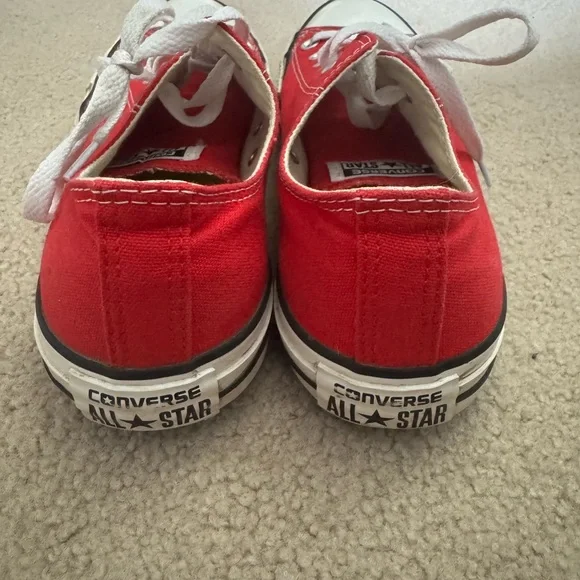 Converse Women’s Size 9 Lowtop Red Sneakers - Picture 2 of 5